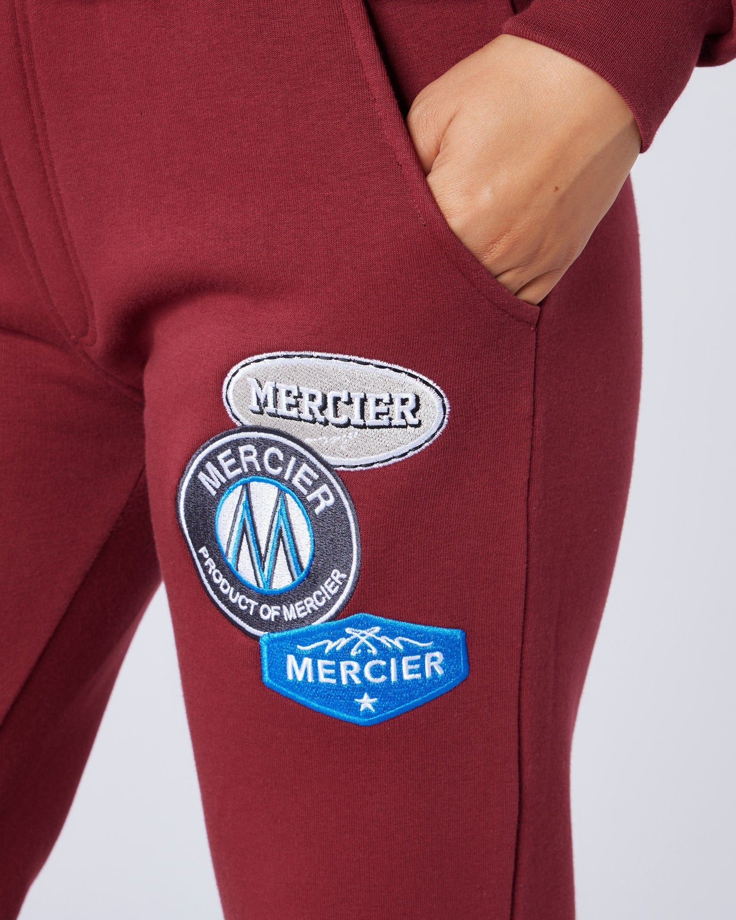 Womens Relaxed OG Badge Jogger Cabernet