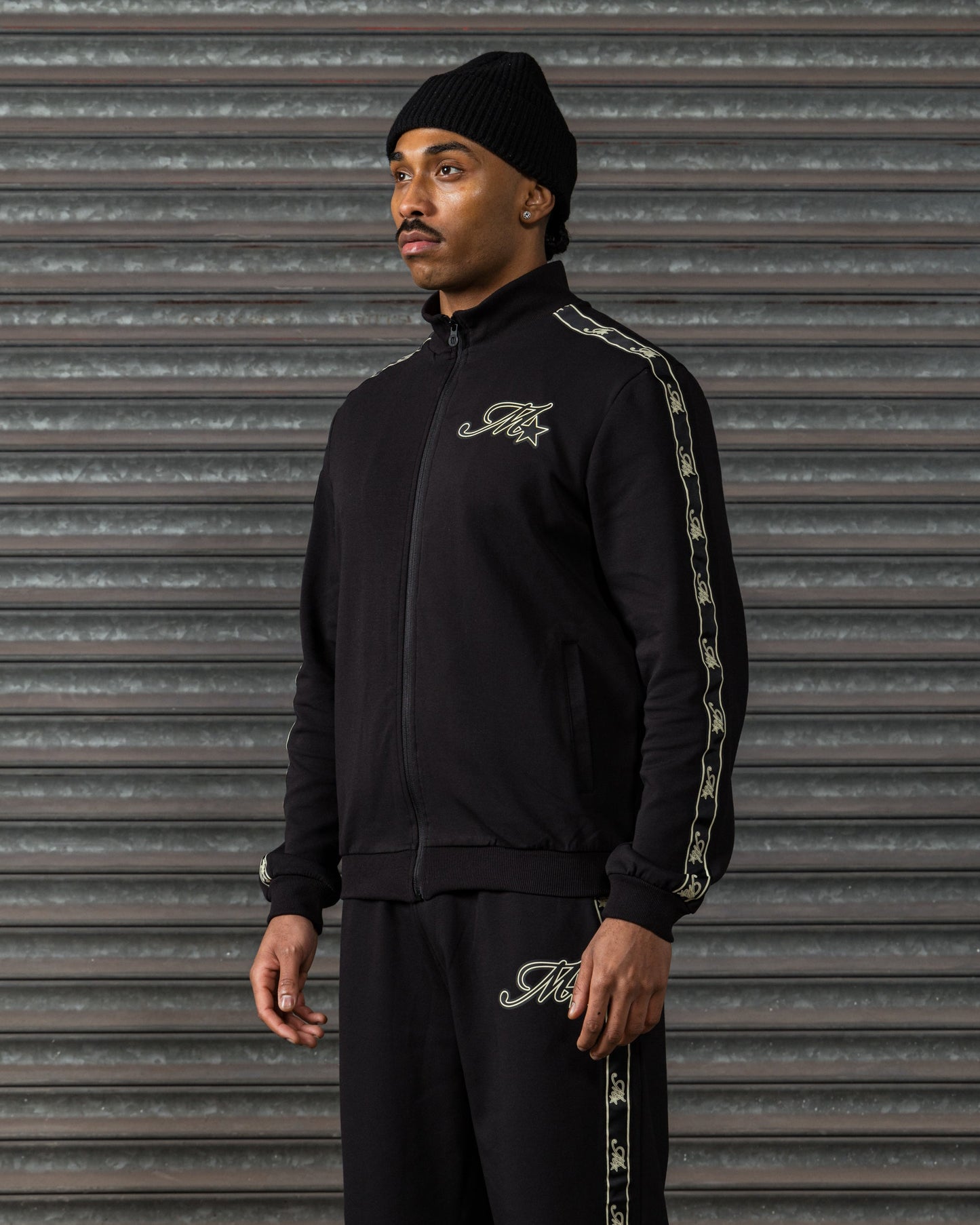 Runway Track Top Black