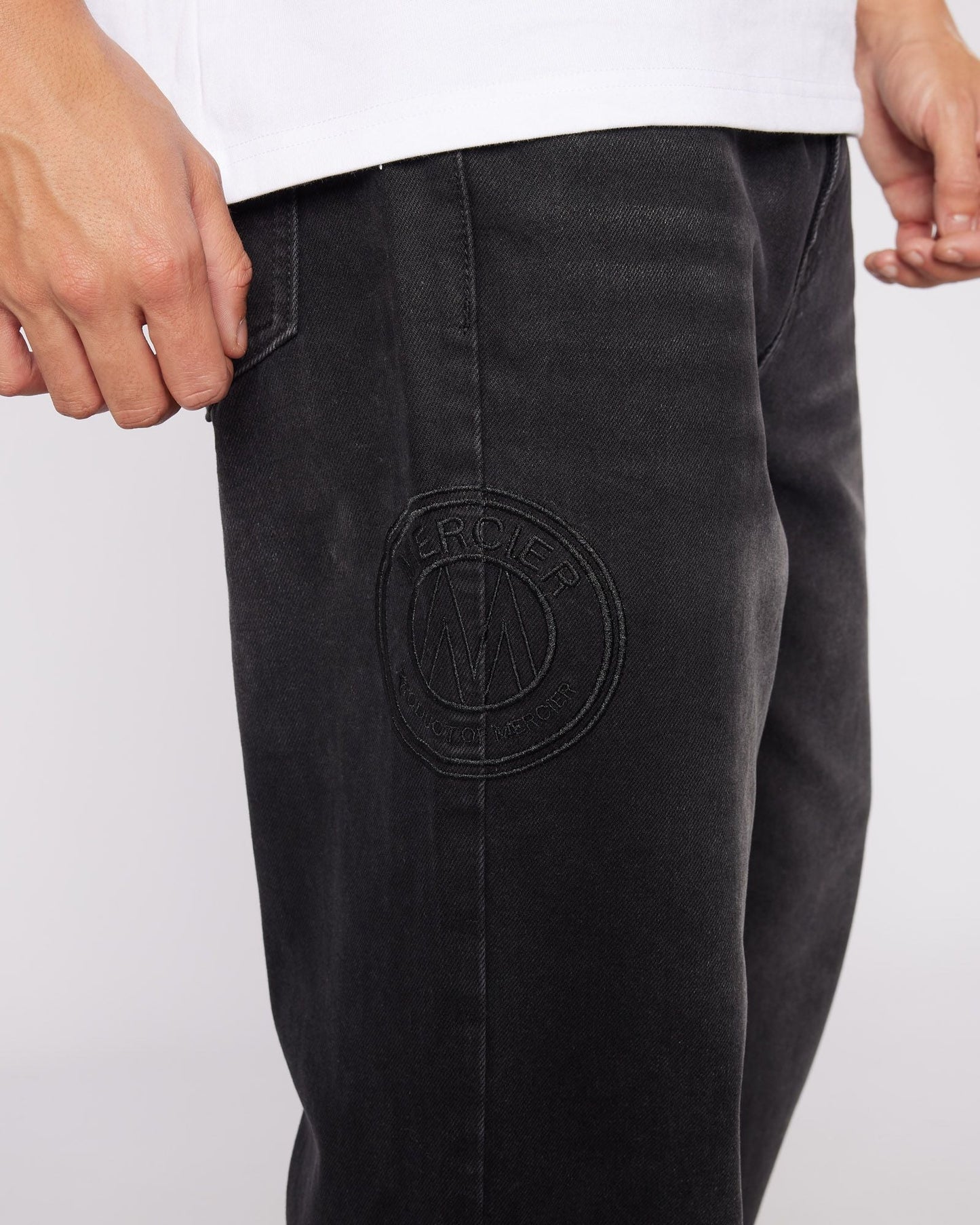 Badge Worker Jeans Black