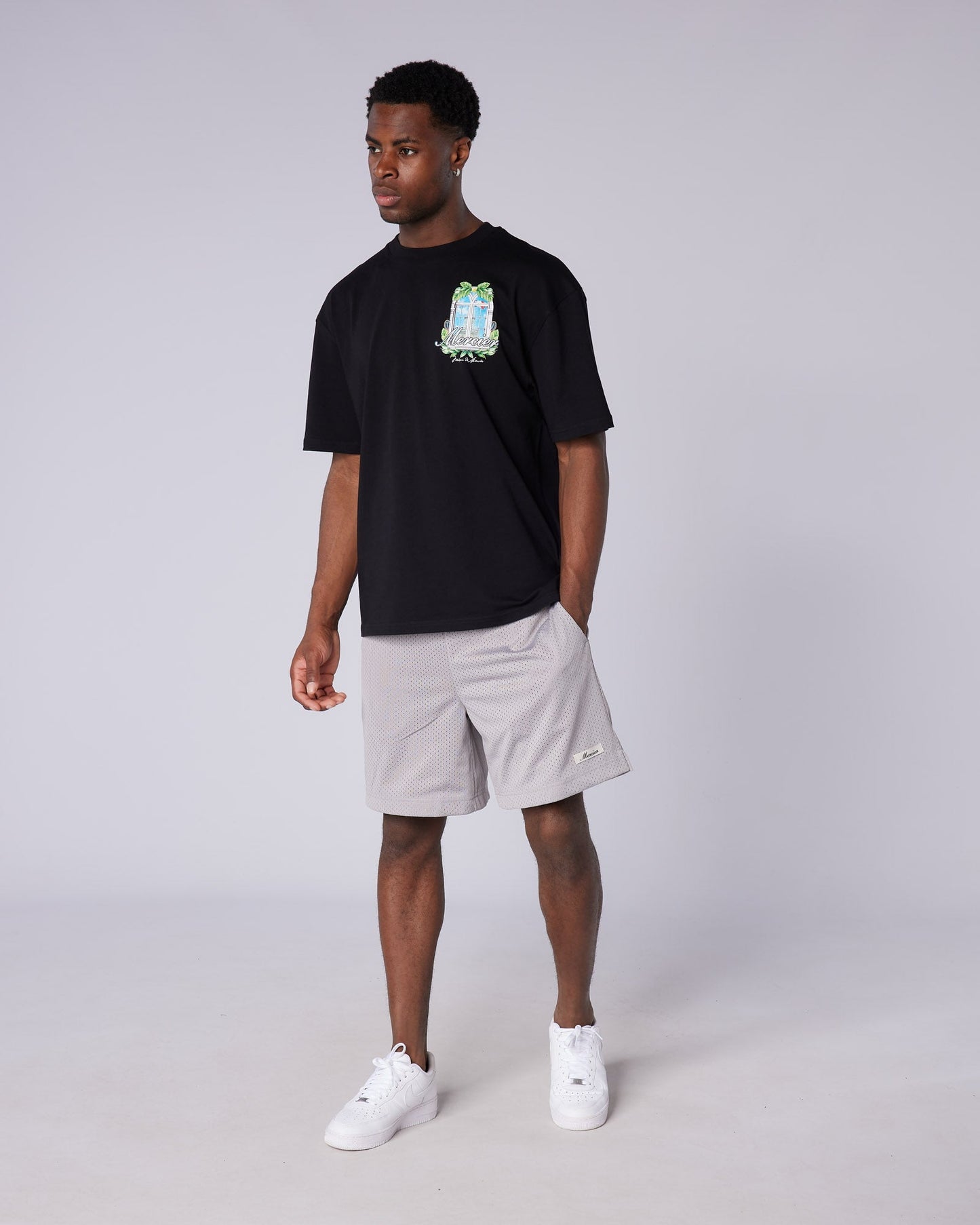 Balcony Serve Tshirt Black