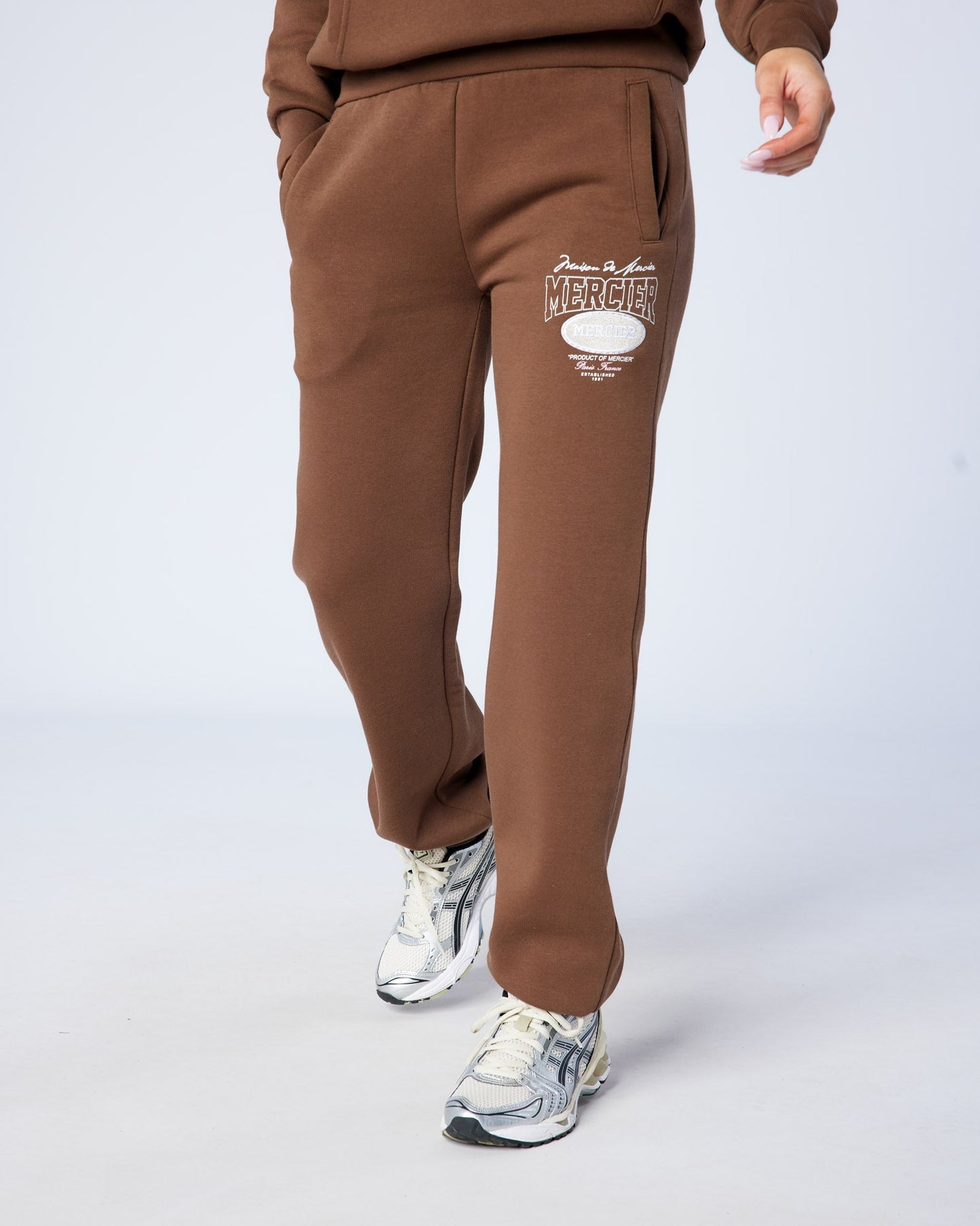 Women's Chocolate Multi Tour Jogger
